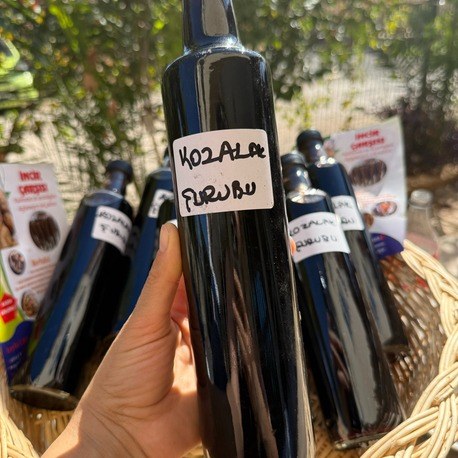 Kozalak Şurubu Cam Şişede